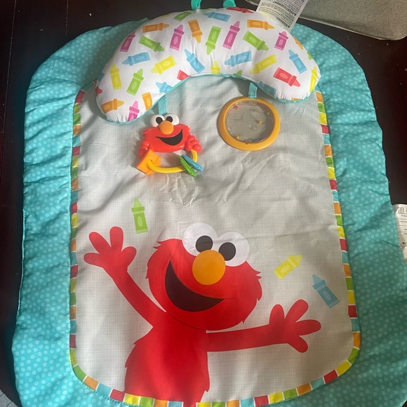 Elmo tummy time mat - Picture 2 of 2